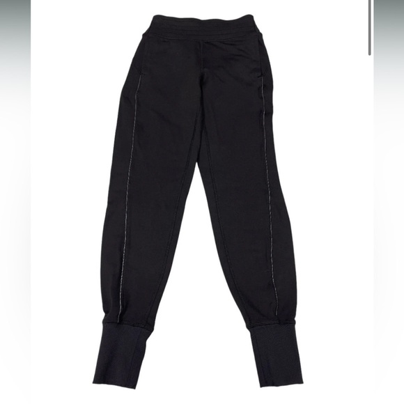 Lululemon Sz 2 Flurry Up High-Rise Jogger In Black - Picture 6 of 9